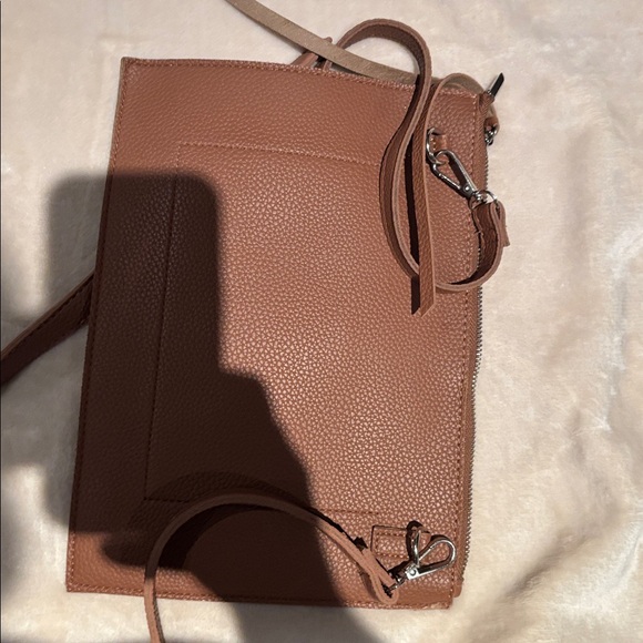 Elegant Brown Leather Crossbody Bag NWOT - Picture 9 of 9